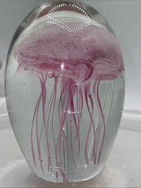 Dynasty Gallery glow in the dark jellyfish design